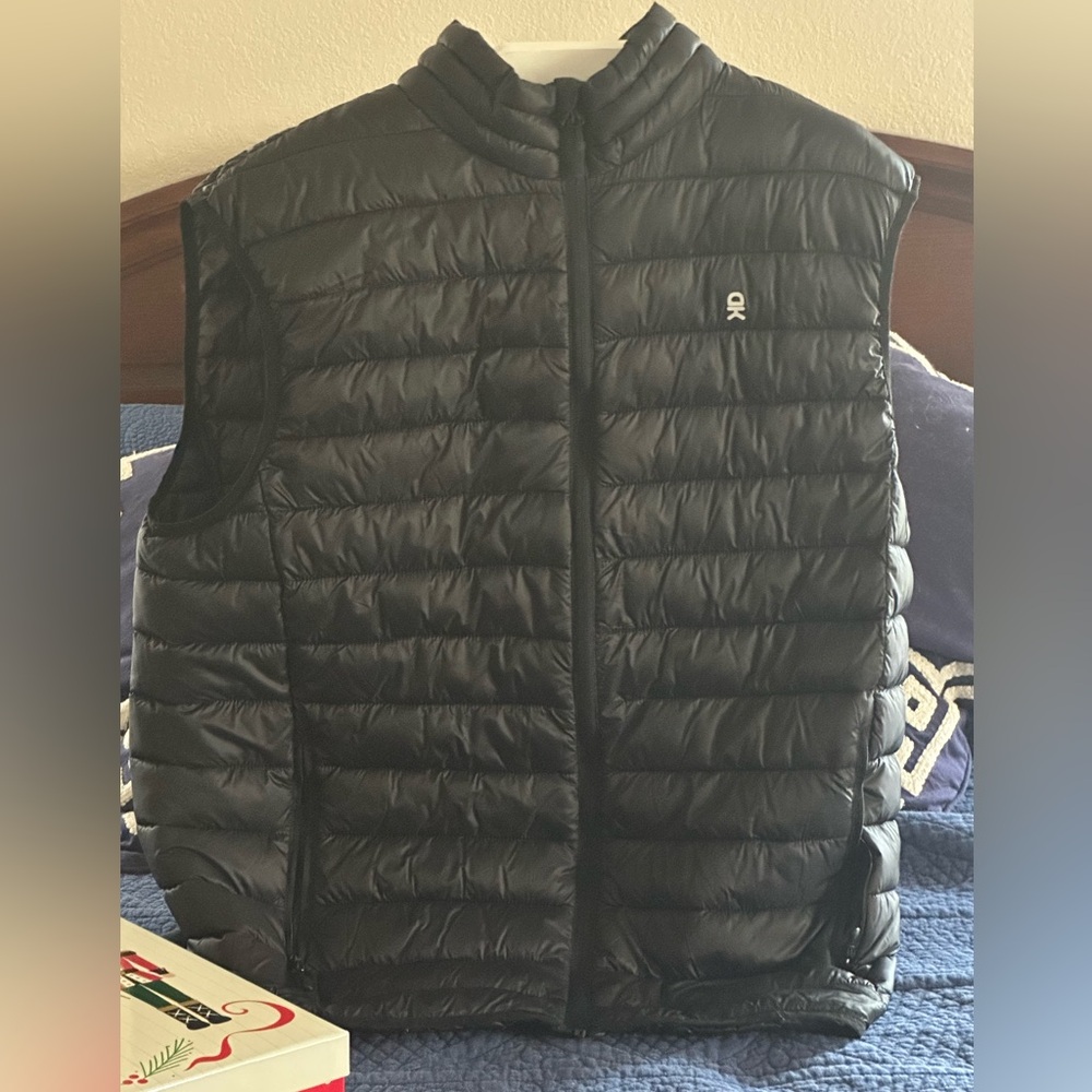 Little Donkey Andy Black puffer vest